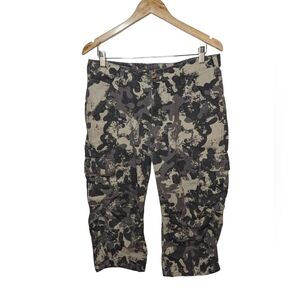Carhartt Women's Cropper Cargo Camo Pants Size 8